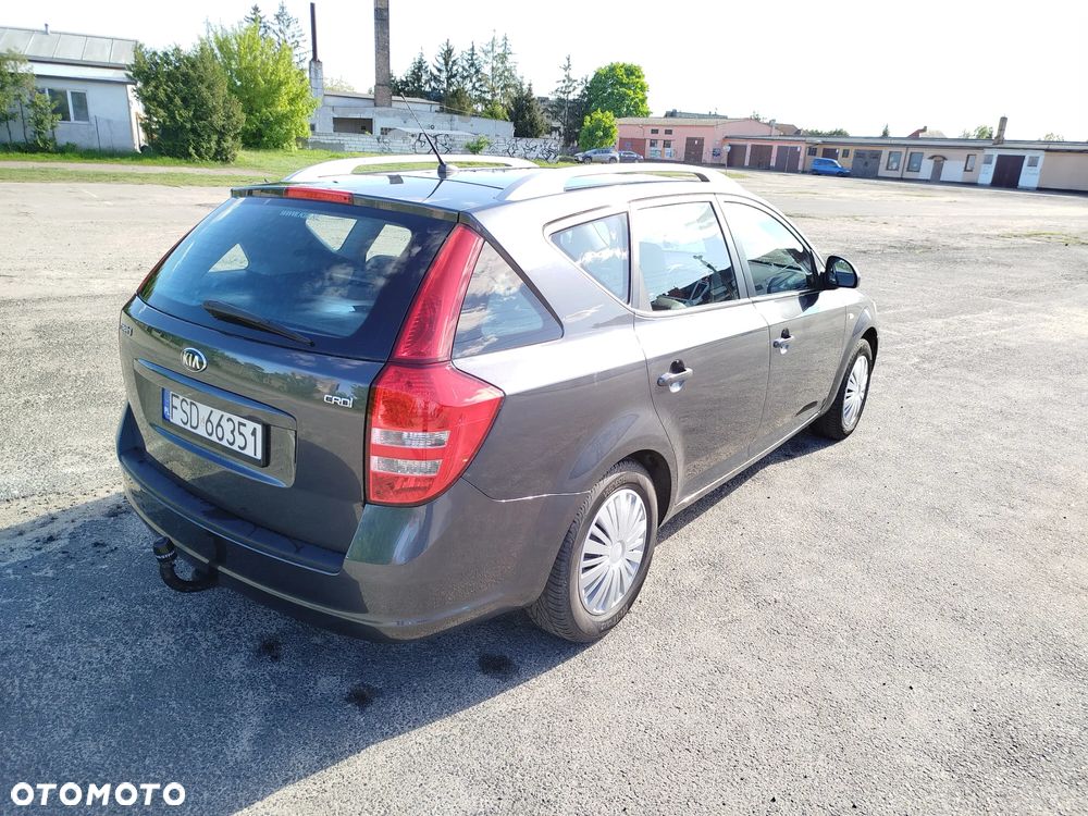 Kia Ceed Cee'd 1.6 Crdi Comfort + - 12