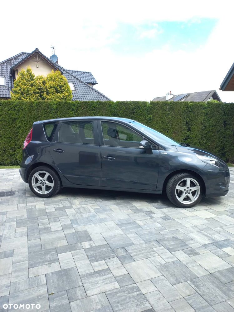 Renault Scenic 1.6 16V 110 TomTom Edition - 14