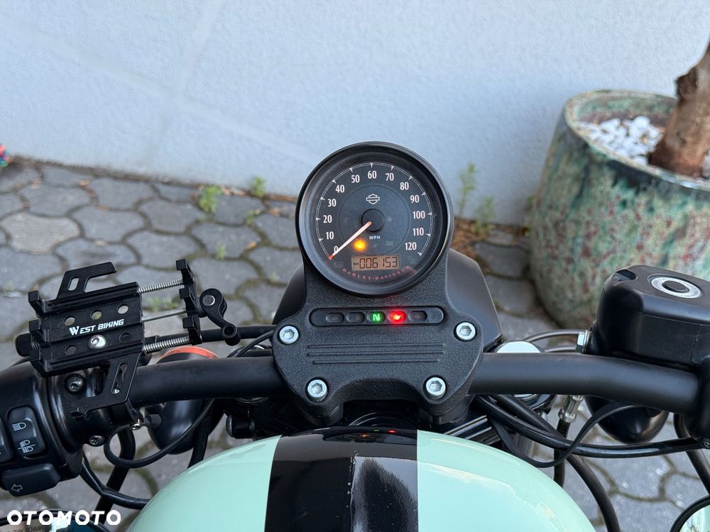 Harley-Davidson Sportster Iron 1200 - 4