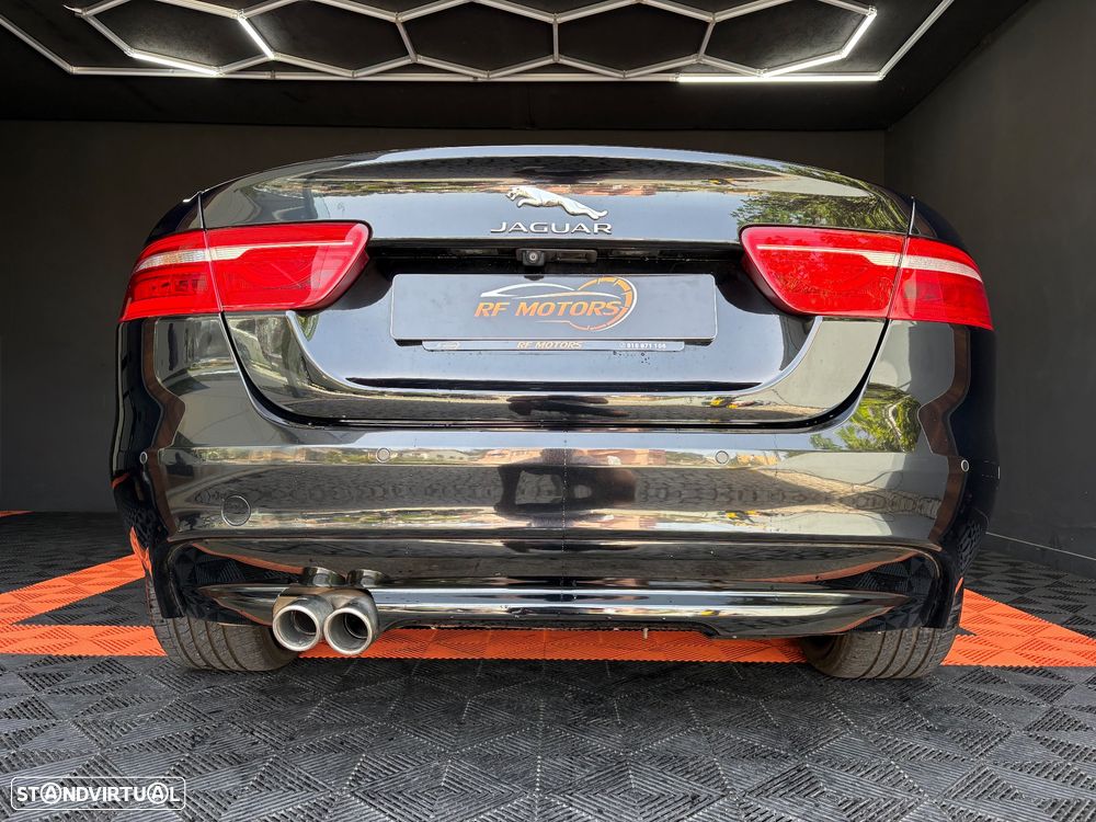 Jaguar XE E-Performance Aut. Prestige - 24