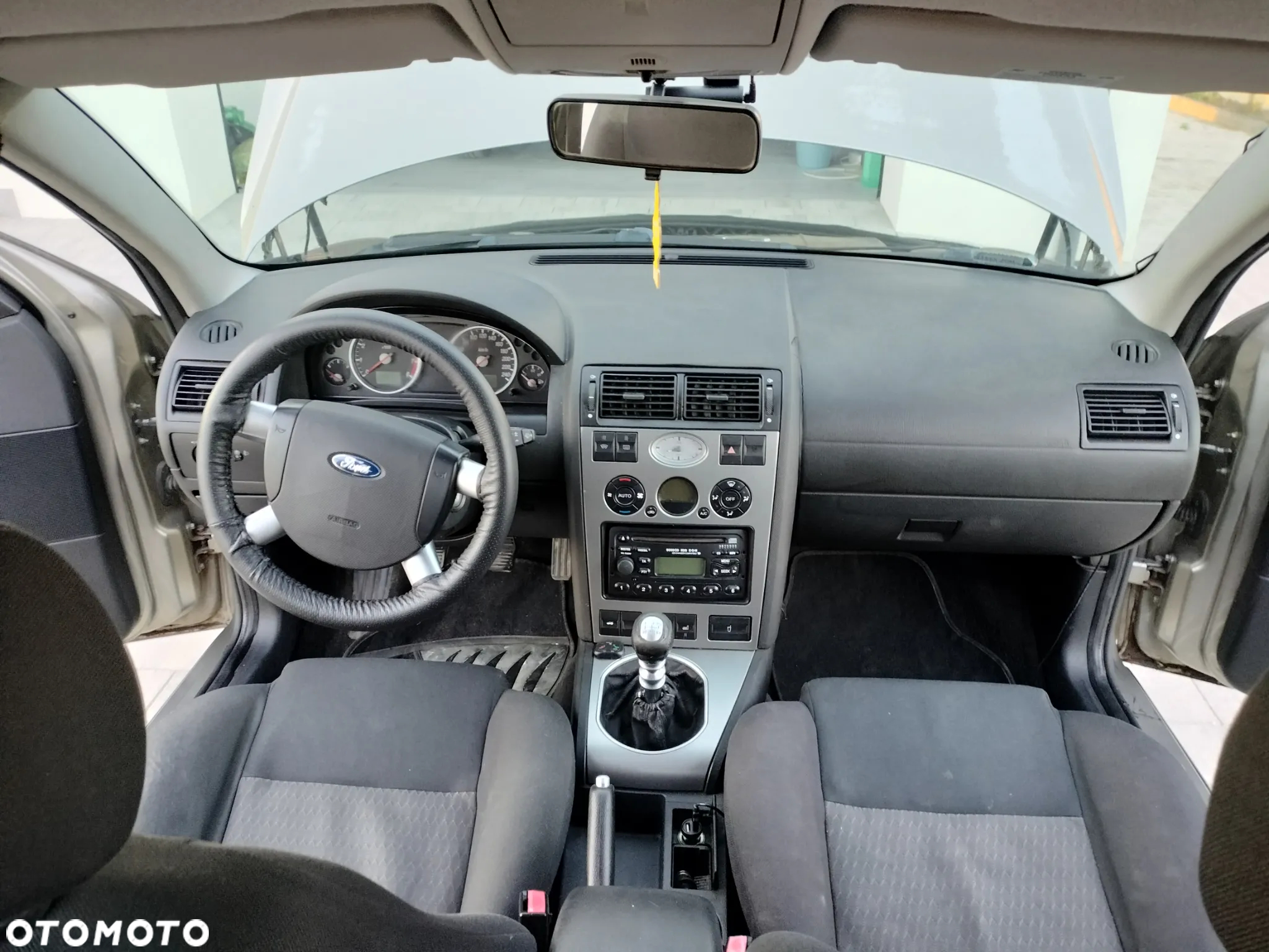 Ford Mondeo 2.0 Trend - 9