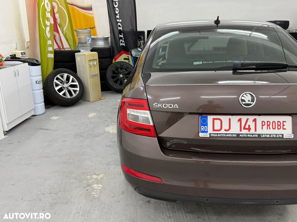 Skoda Octavia 1.6 TDI ELEGANCE DSG - 17