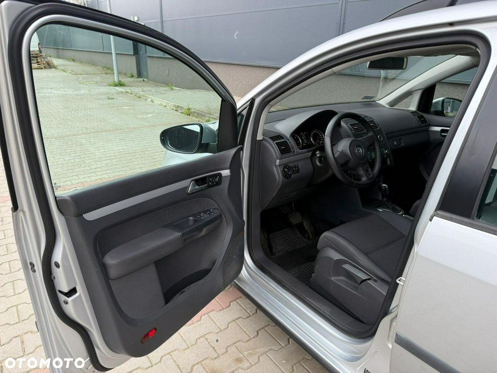 Volkswagen Touran 1.6 TDI DPF Trendline DSG - 8