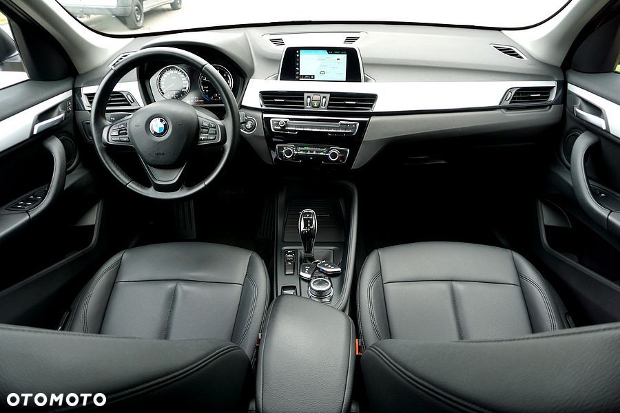 BMW X1 sDrive18d xLine sport - 30