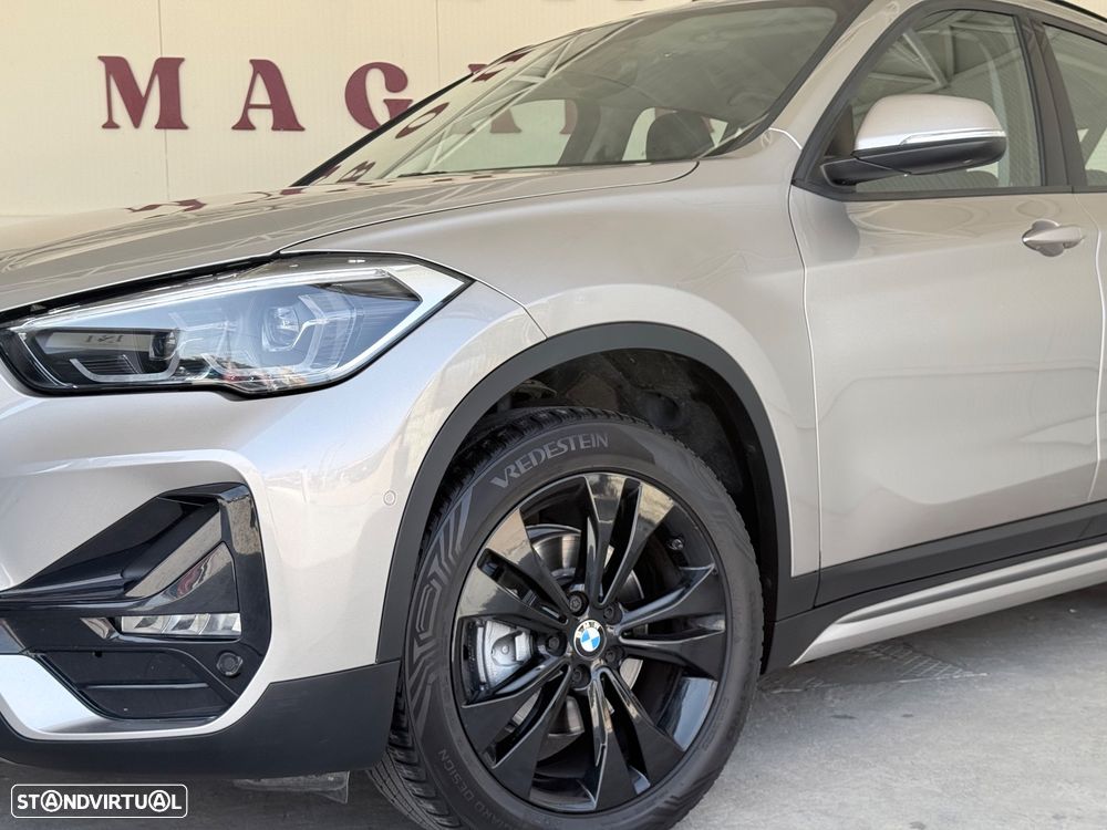 BMW X1 sDrive18d Aut. Sport Line - 18