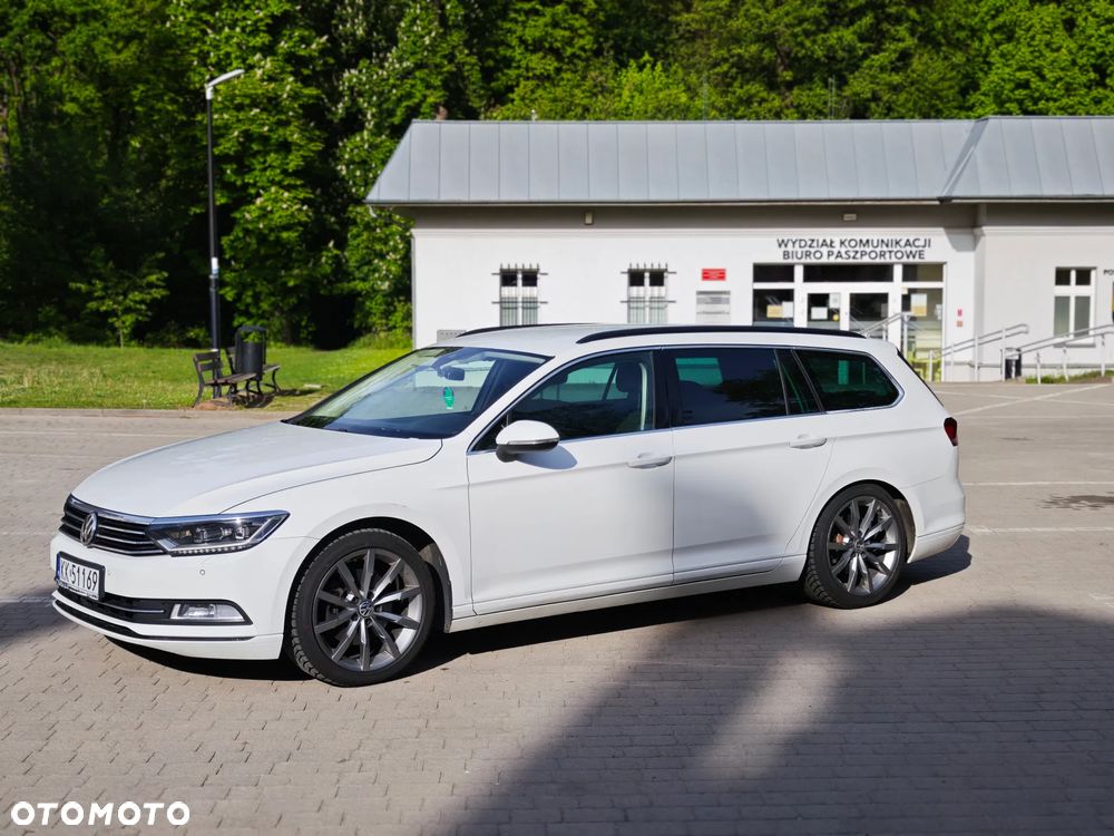 Volkswagen Passat 2.0 TDI SCR DSG Comfortline - 10
