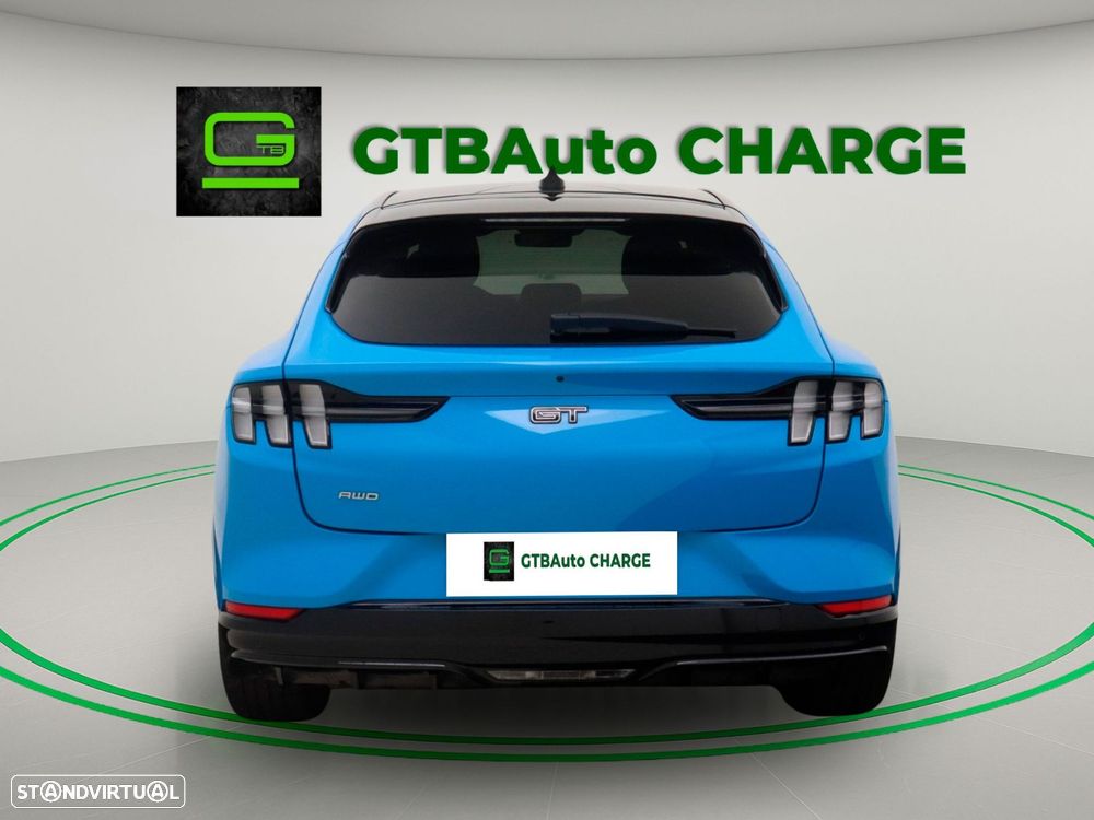 Ford Mustang Mach-E - 8