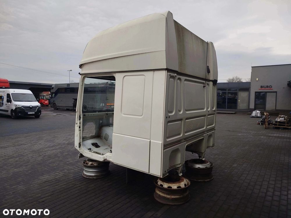 KABINA GOŁA DAF XF 106 LIFT - 5