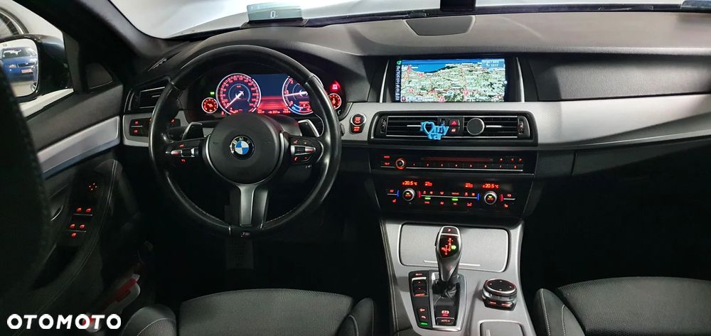 BMW Seria 5 525d xDrive - 8