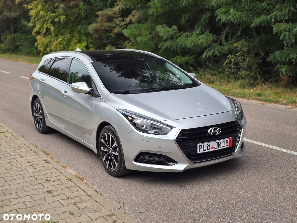 Hyundai i40 Kombi 1.7 CRDi DCT Premium - 13