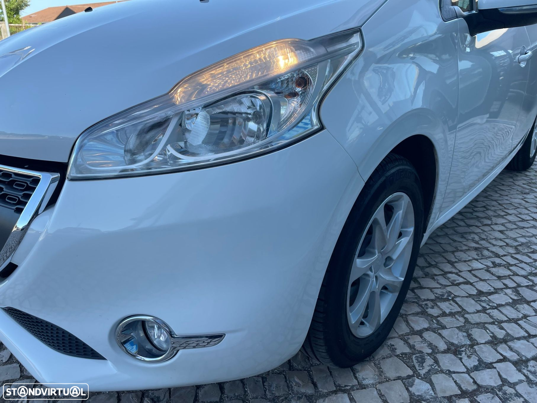 Peugeot 208 1.2 VTi Active - 17