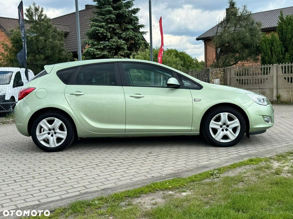 Opel Astra 1.4 T Enjoy - 14