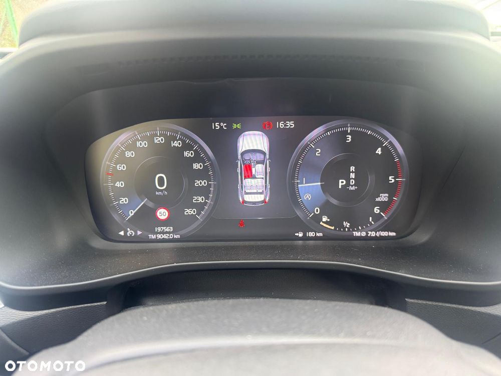 Volvo XC 40 D3 Momentum Pro - 18