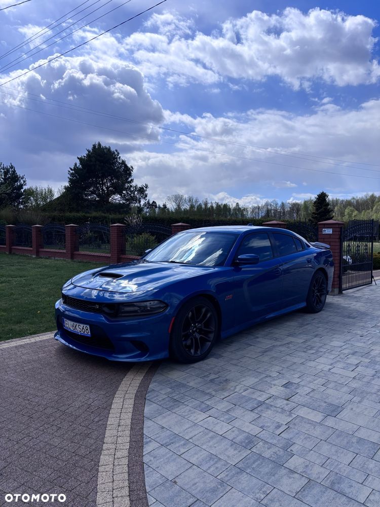 Dodge Charger 6.4 Scat Pack - 8