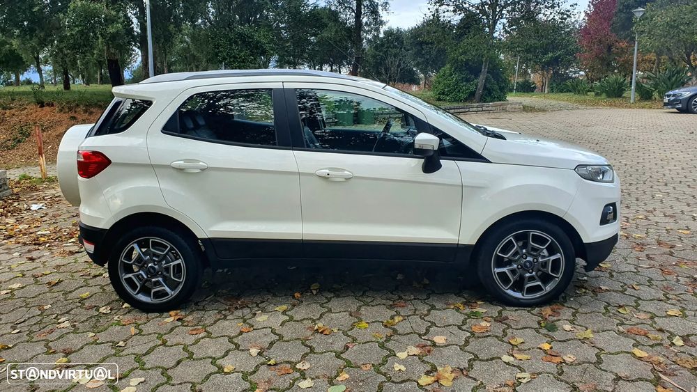 Ford EcoSport 1.5 TDCi Titanium - 16