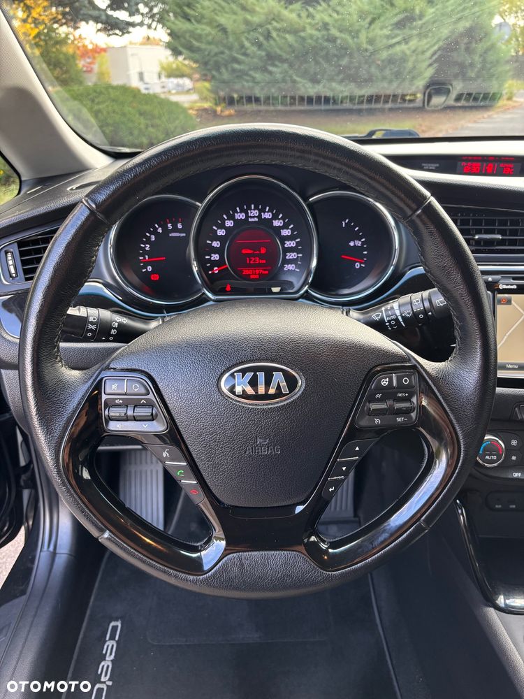 Kia Ceed 1.6 CRDi L - 19