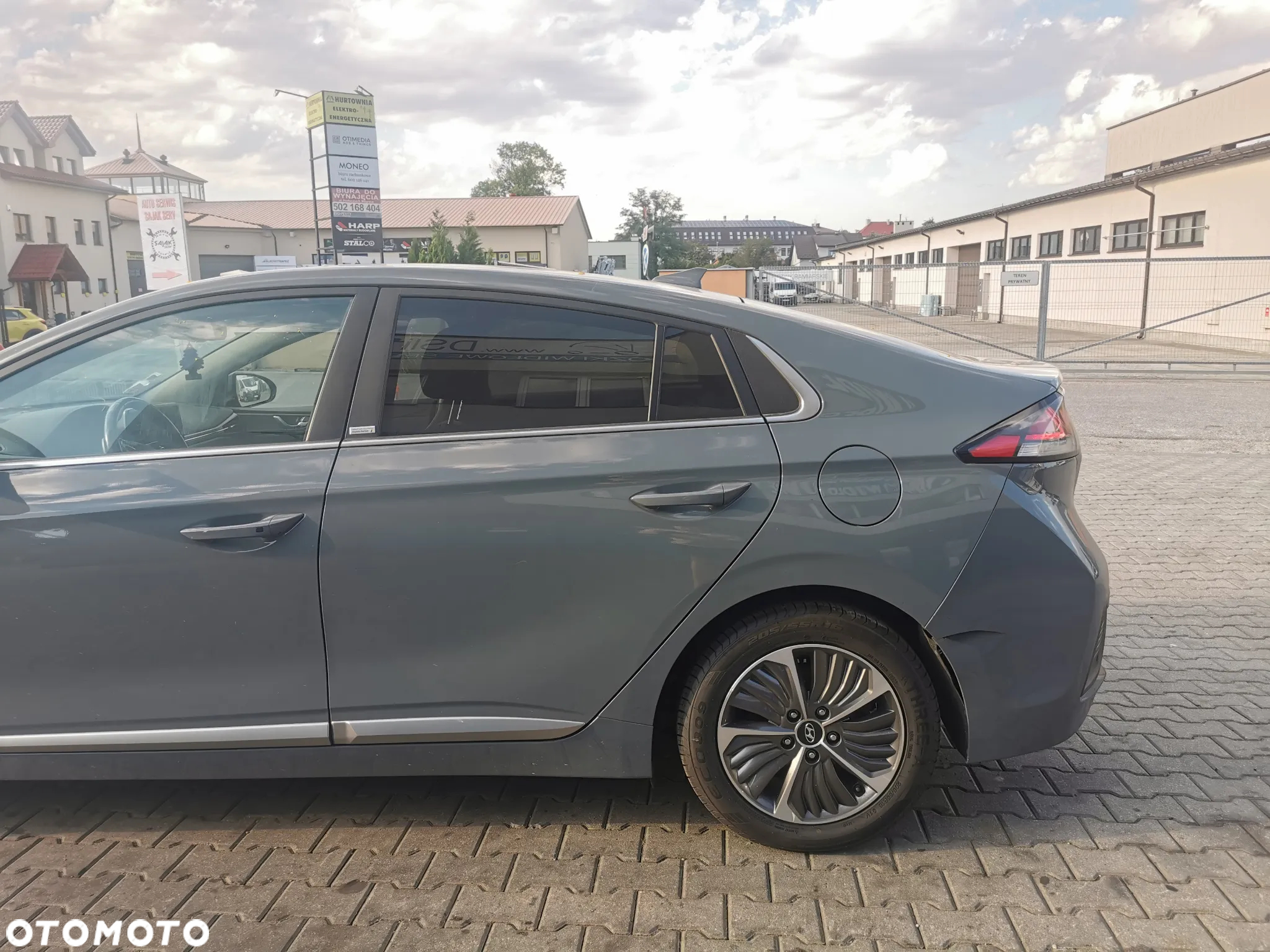 Hyundai IONIQ plug-in hybrid Premium - 13