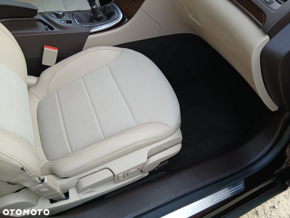 Opel Insignia 2.0 CDTI ecoFLEX Start/Stop - 29