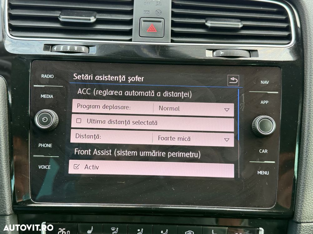 Volkswagen Golf 1.6 TDI SCR Join - 18