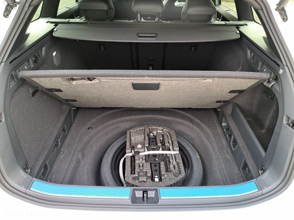 Volkswagen Passat - 11
