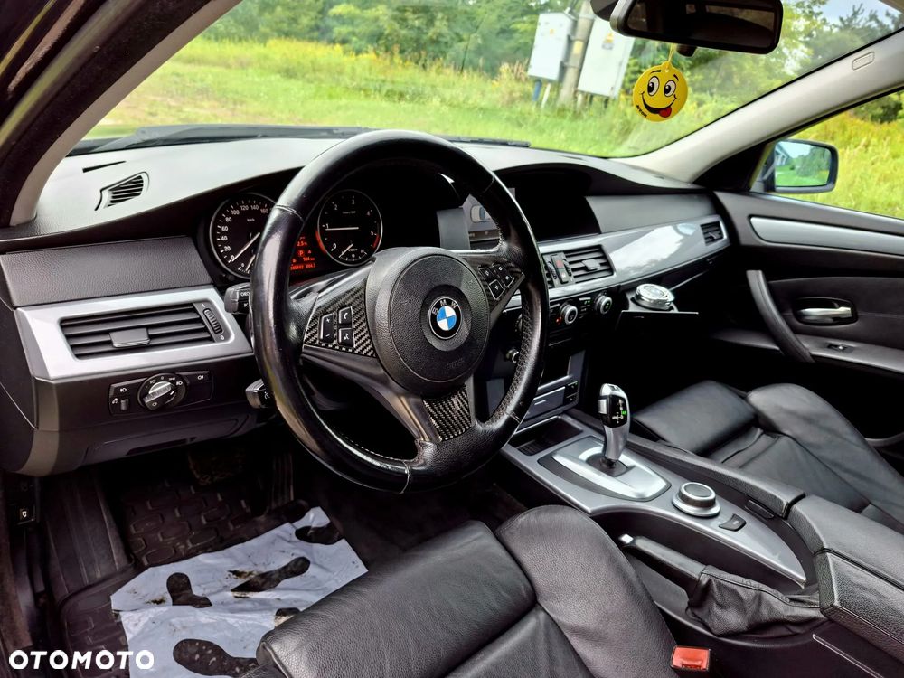 BMW Seria 5 520d Edition Sport - 16
