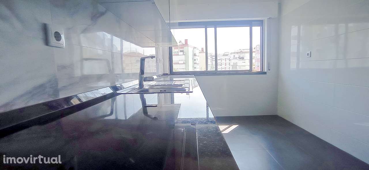 Apartamento T3 Venda em Agualva e Mira-Sintra,Sintra - Grande imagem: 4/33