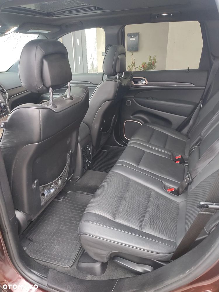 Jeep Grand Cherokee - 11