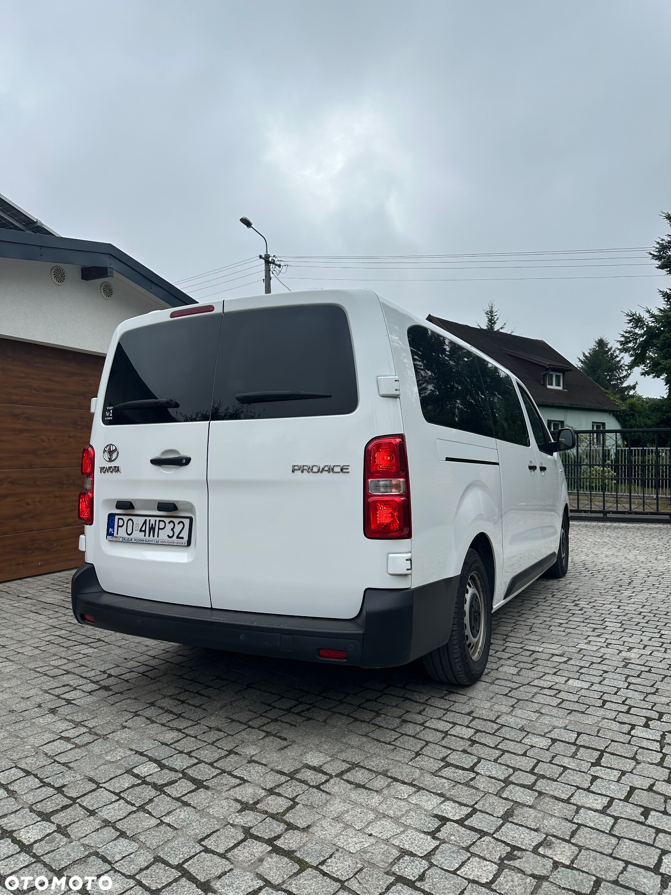 Toyota ProAce Kombi 2.0 D-4D Long 2,8t - 2