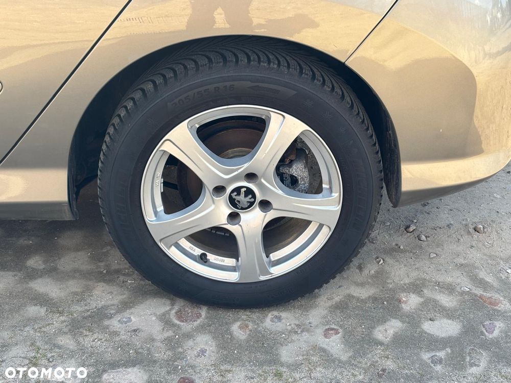 Peugeot 308 1.6 Premium - 8