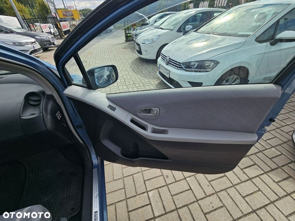 Toyota Yaris 1.3 VVT-i Luna - 20