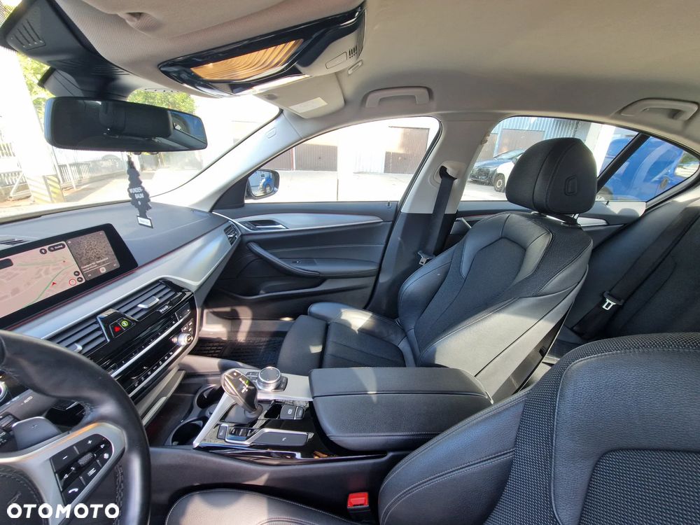 BMW Seria 5 520d xDrive MHEV Sport Line sport - 3