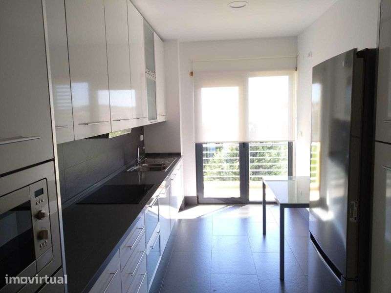 Arrenda-se apartamento T2 junto ao campo futebol de  Tires - Grande imagem: 4/12