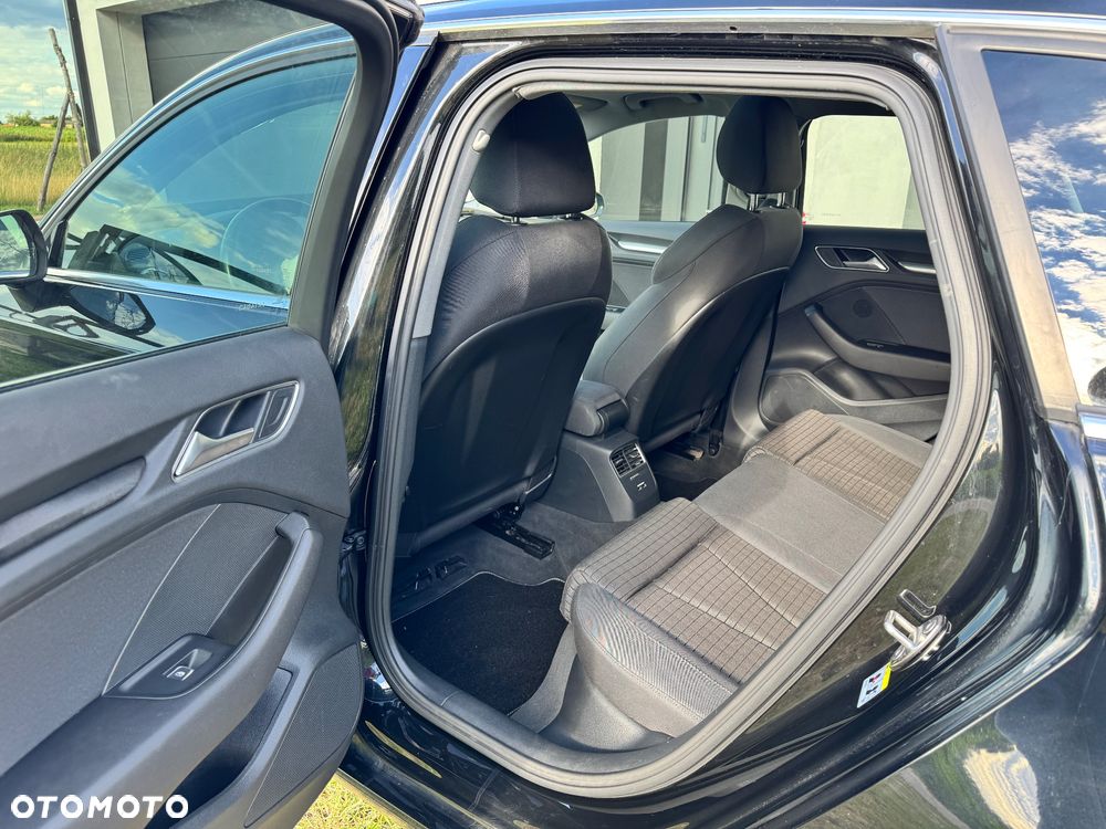 Audi A3 Sportback 35 TFSI cylinder on demand S tronic design - 16