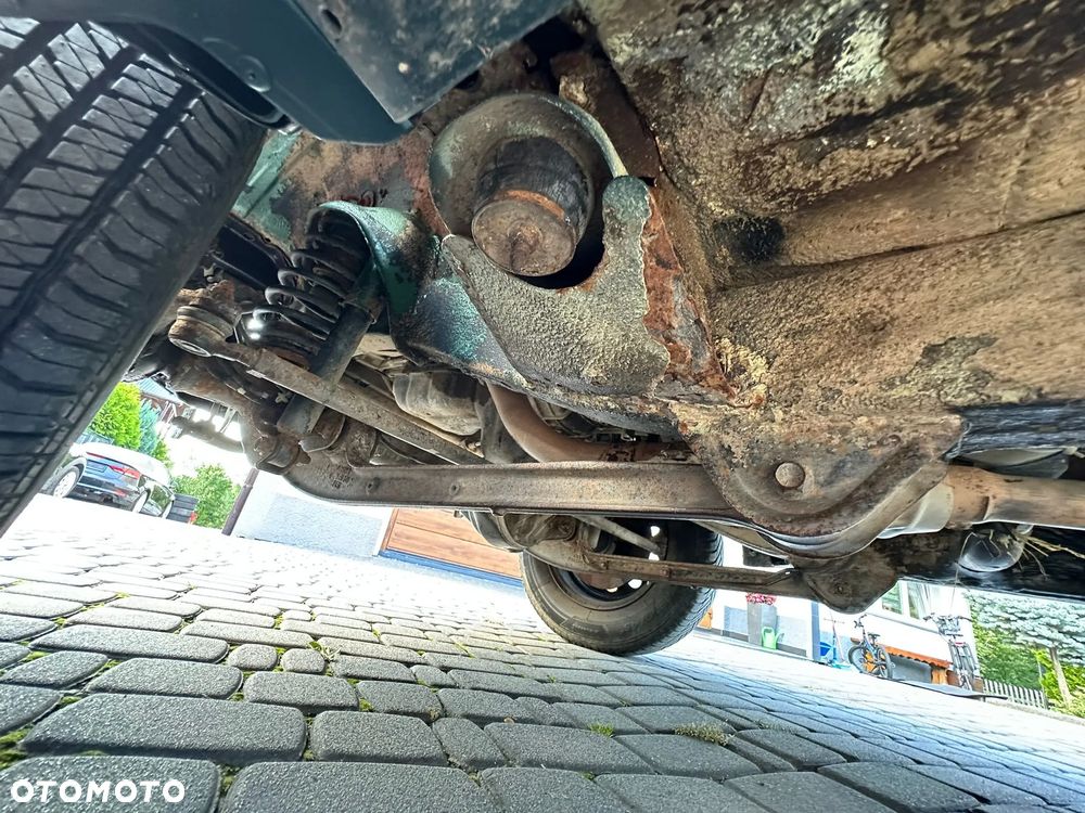 Suzuki Jimny 1.3 - 24