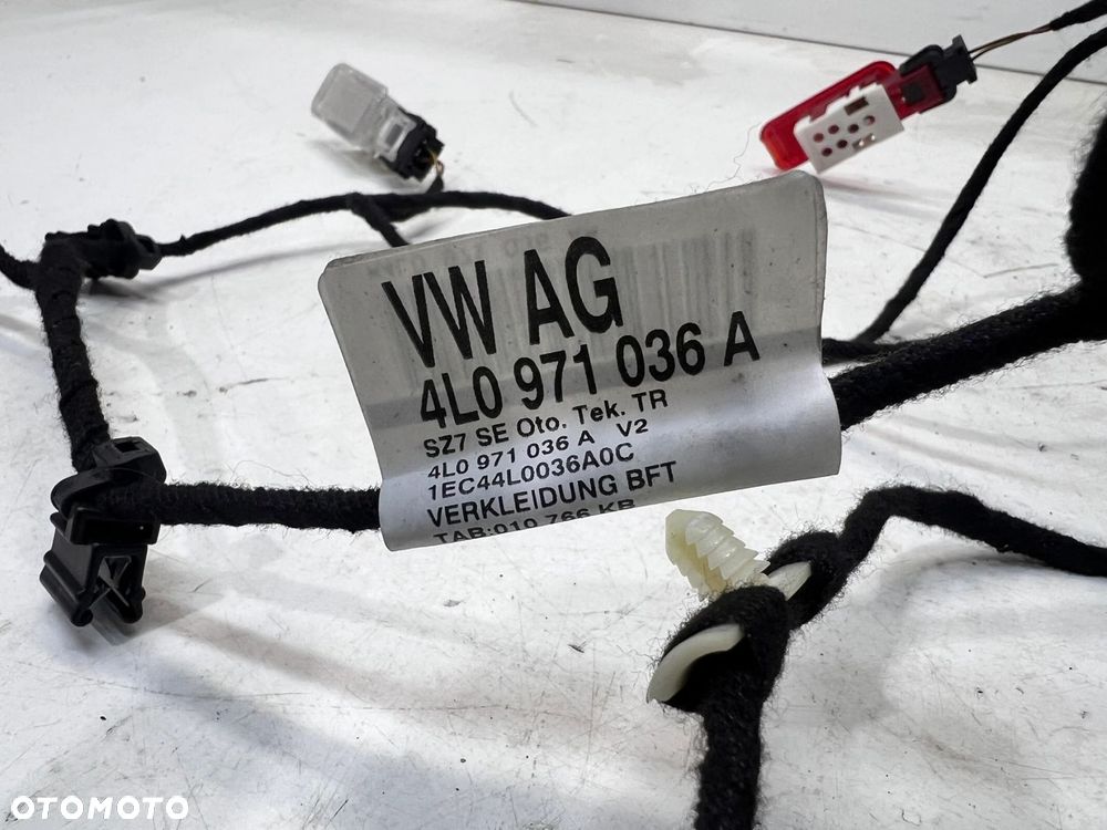 WIĄZKA BOCZKA DRZWI PRAWY PRZÓD AUDI Q7 4L0971036A - 4