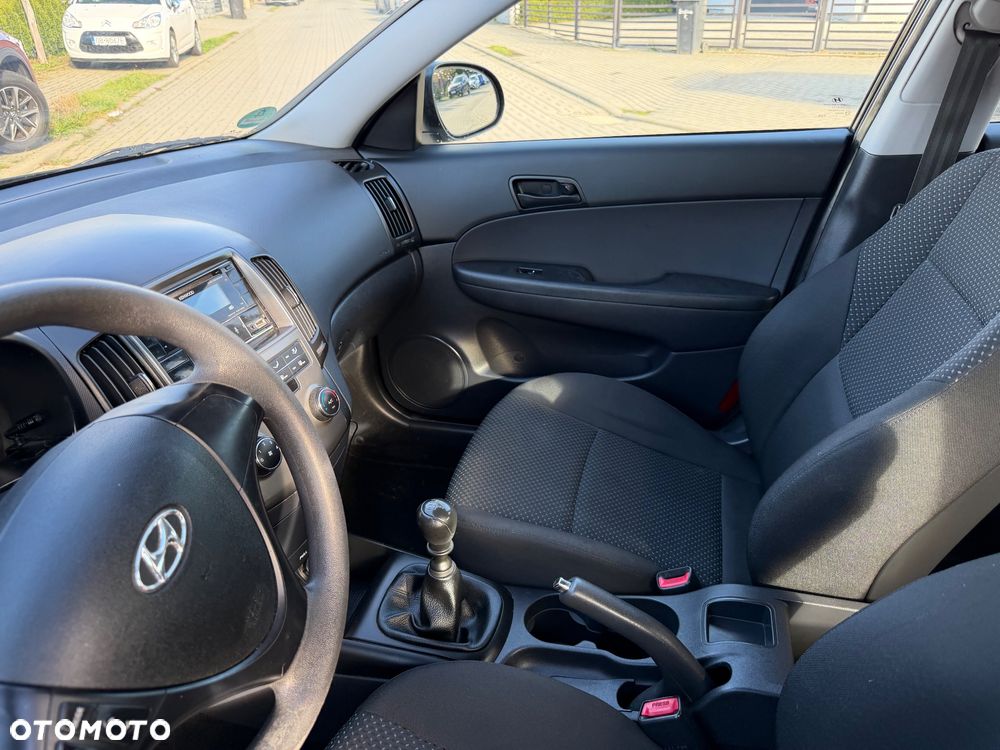 Hyundai i30 1.4 BlueDrive Comfort - 11