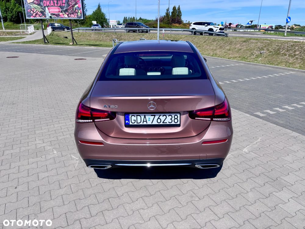Mercedes-Benz Klasa A 180 Progressive 7G-DCT - 8