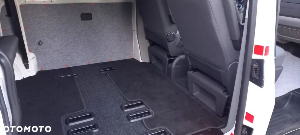 Volkswagen Transporter Caravelle Kurz DSG Comfortline - 32