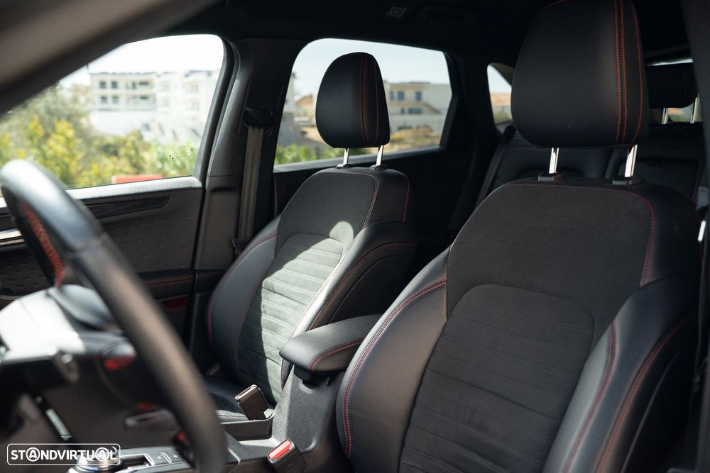 Ford Kuga 2.5 PHEV ST-Line X Graphite Tech - 9
