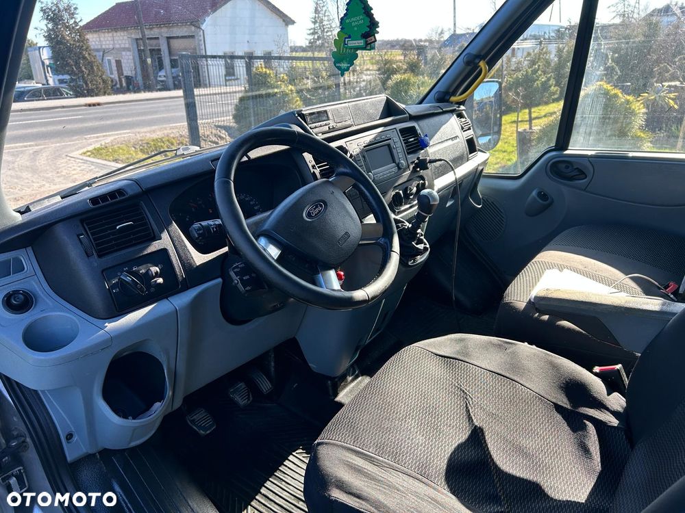 Ford Transit - 4