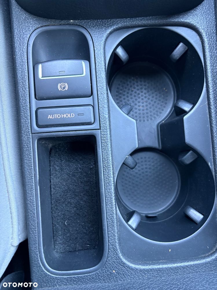 Volkswagen Tiguan - 10