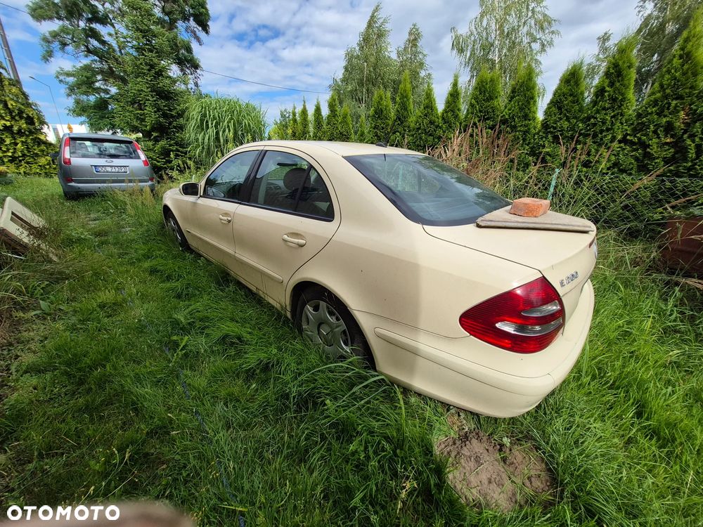 Mercedes-Benz Klasa E 200 CDI Automatik Classic - 2