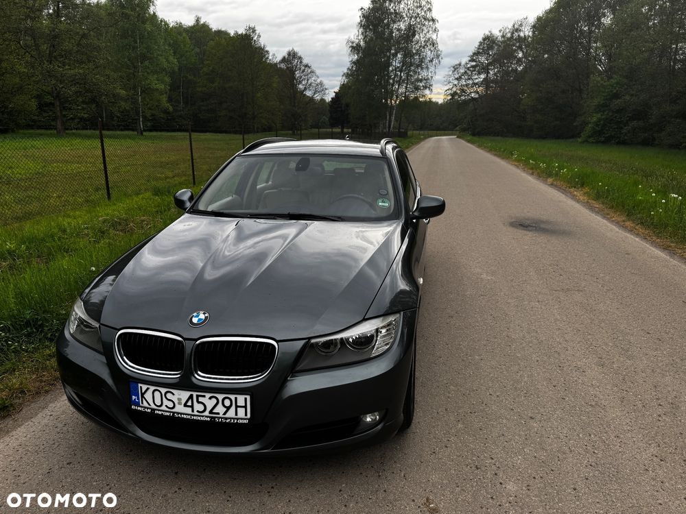 BMW Seria 3 320d DPF - 1