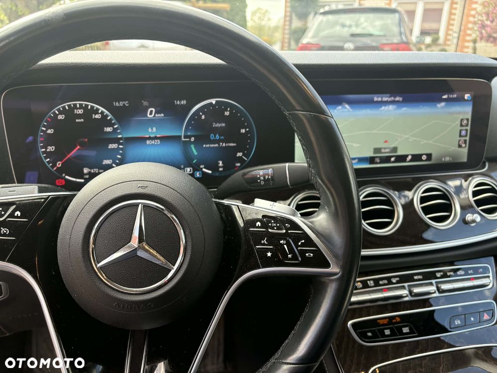 Mercedes-Benz Klasa E 220 d 4-Matic 9G-TRONIC - 3