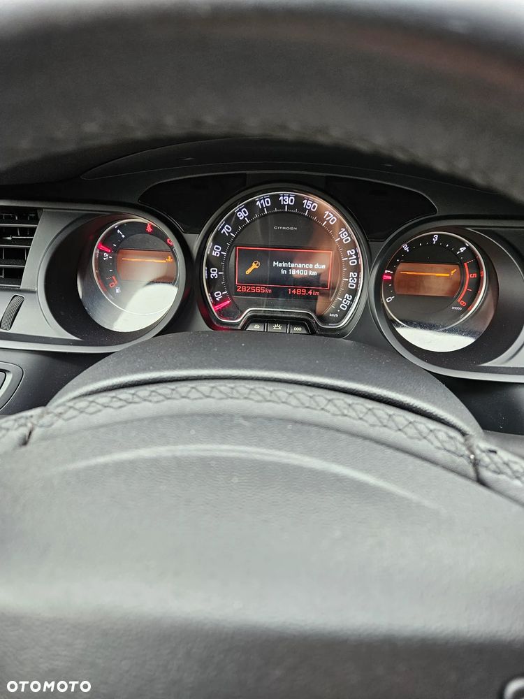 Citroën C5 HDi 140 FAP Exclusive - 8