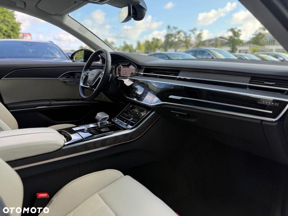 Audi A8 - 22