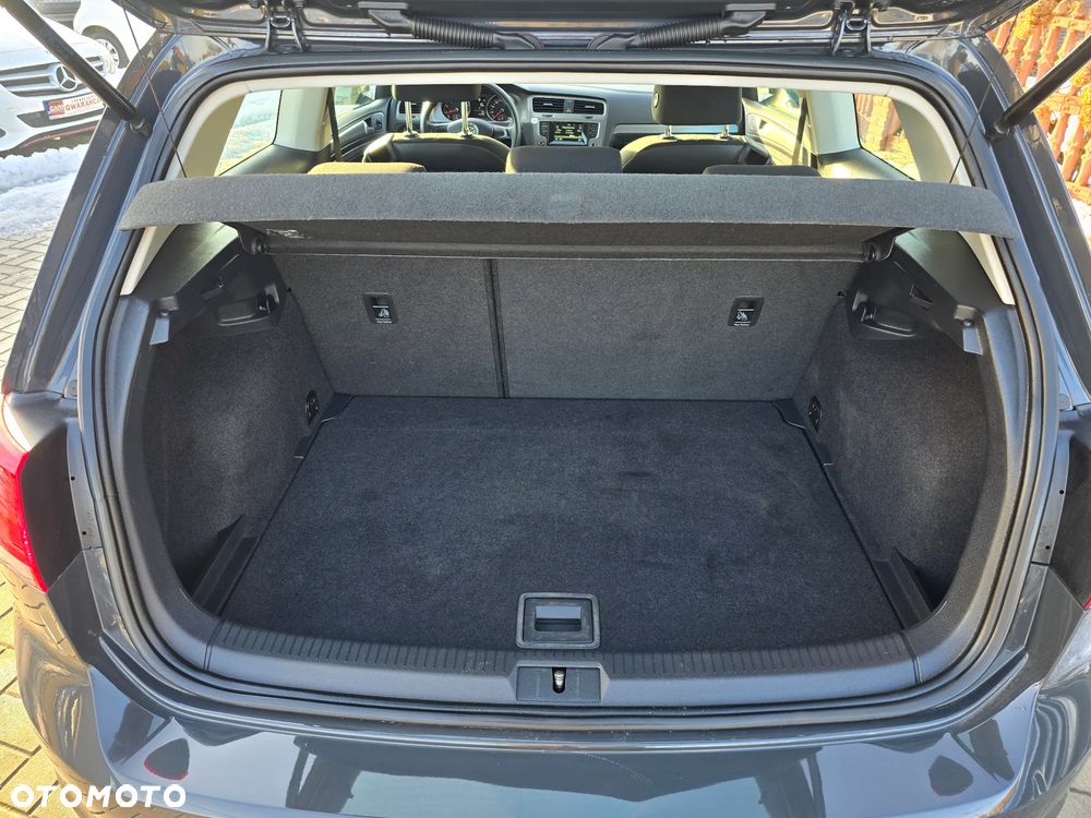 Volkswagen Golf - 17