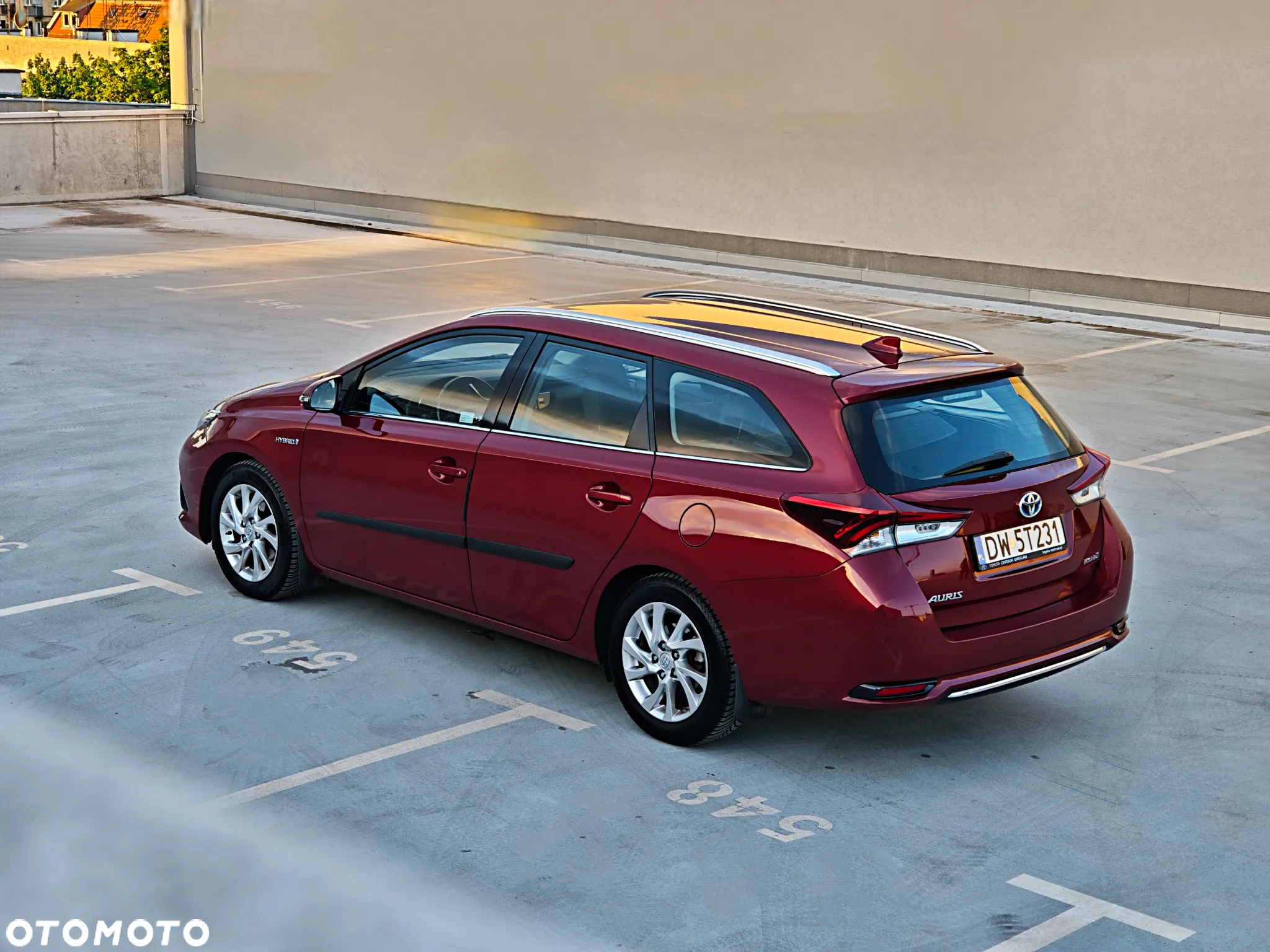 Toyota Auris Hybrid 135 Comfort - 4