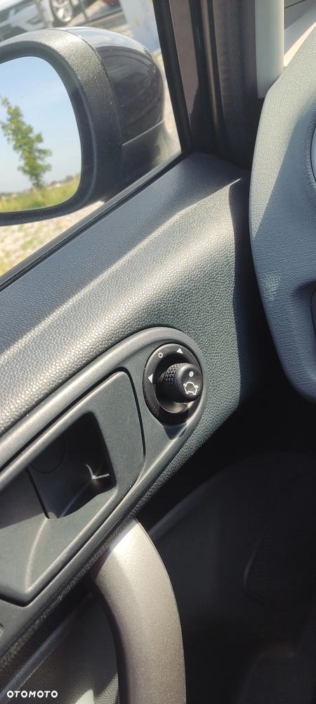 Ford Fiesta 1.25 Viva - 19