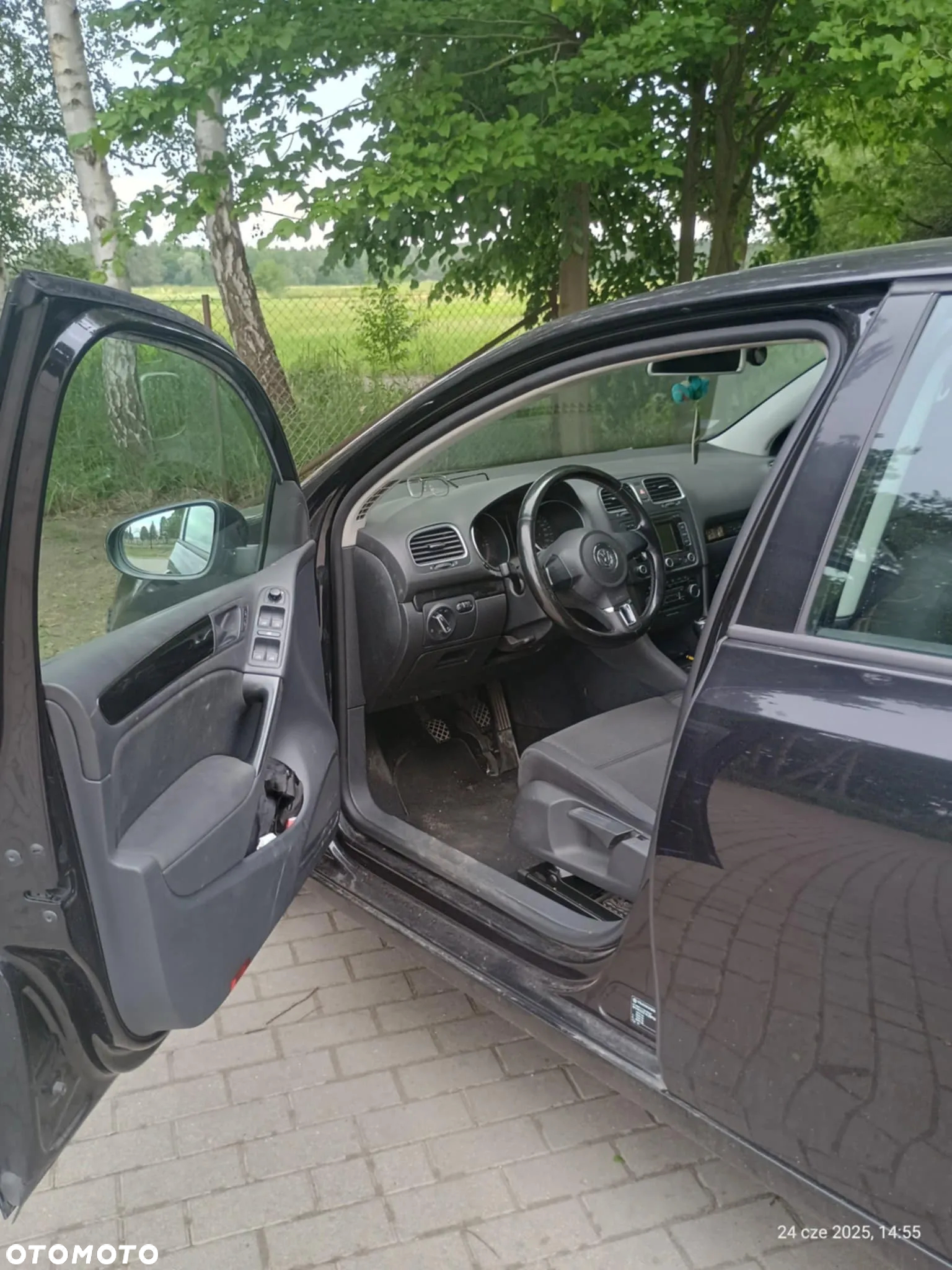 Volkswagen Golf VI 1.6 TDI Comfortline - 10